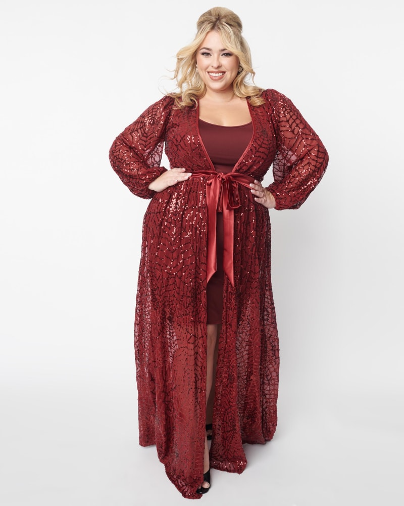 Front of a model wearing a size XL Unique Vintage Burgundy Spiderweb Sequin Hollywood Duster in Red by Unique Vintage. | dia_product_style_image_id:300525